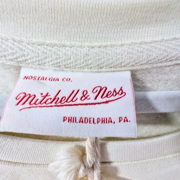 Mitchell & Ness Cream Raptors Sweatshirt - Picture 5 of 7